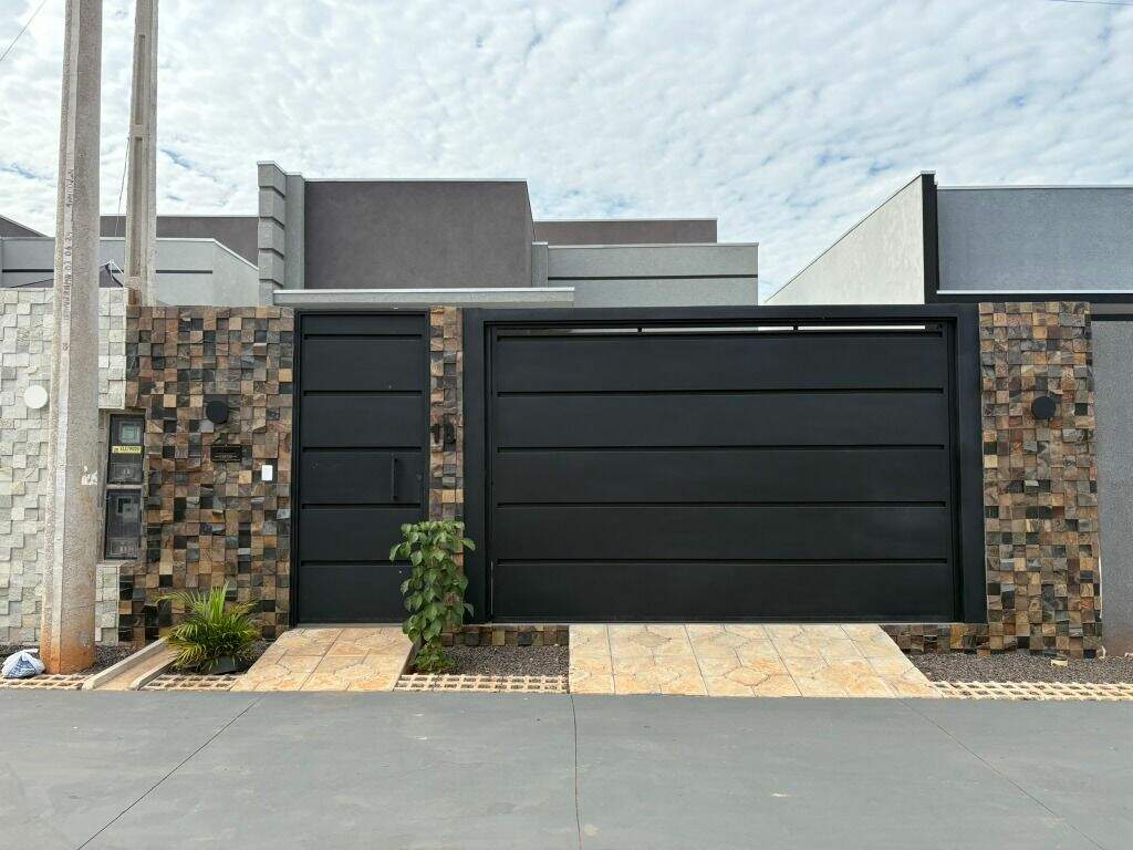Casa à venda no Ipê: 