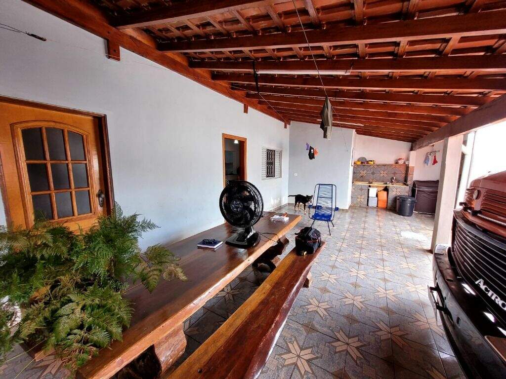 Casa à venda no Santos Dumont: 