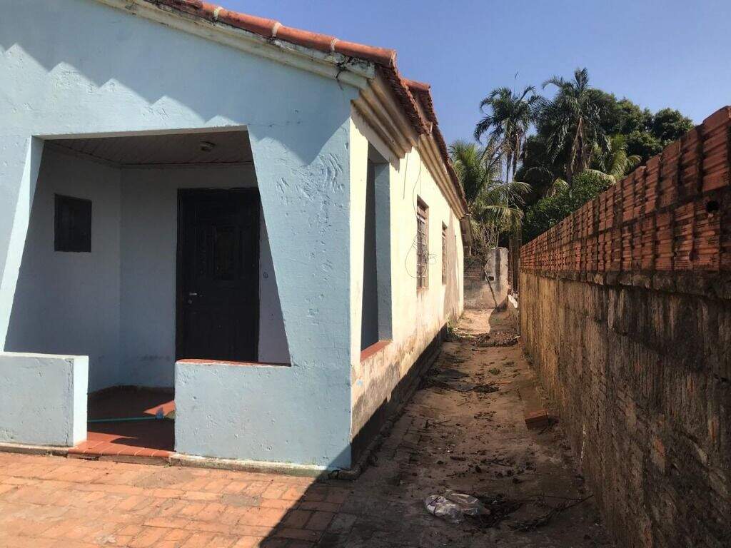 Casa à venda no Jardim Ipacaraí: 
