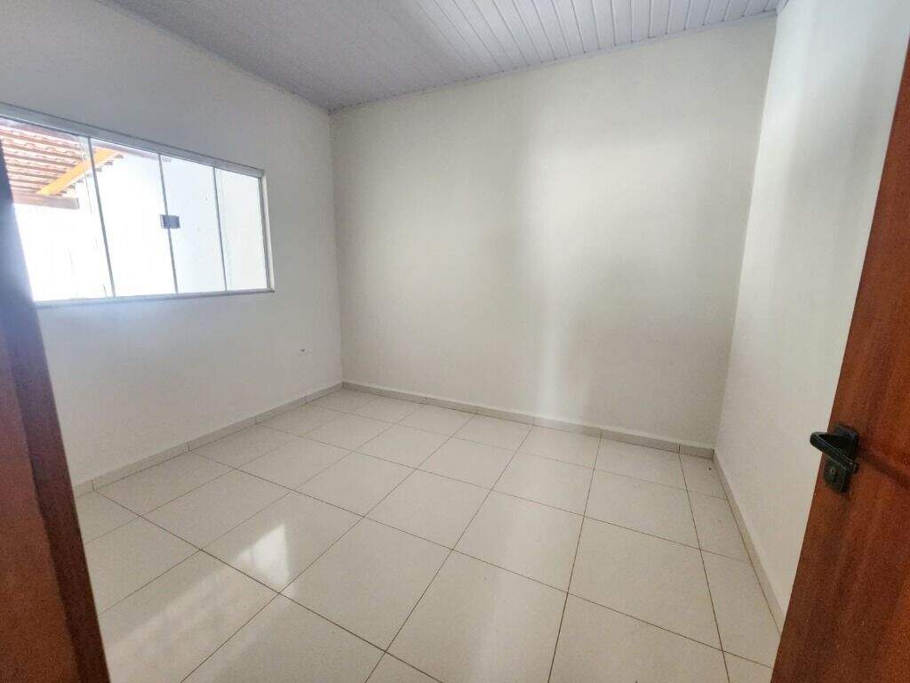 Casa para aluguel no Jardim das Oliveiras: 