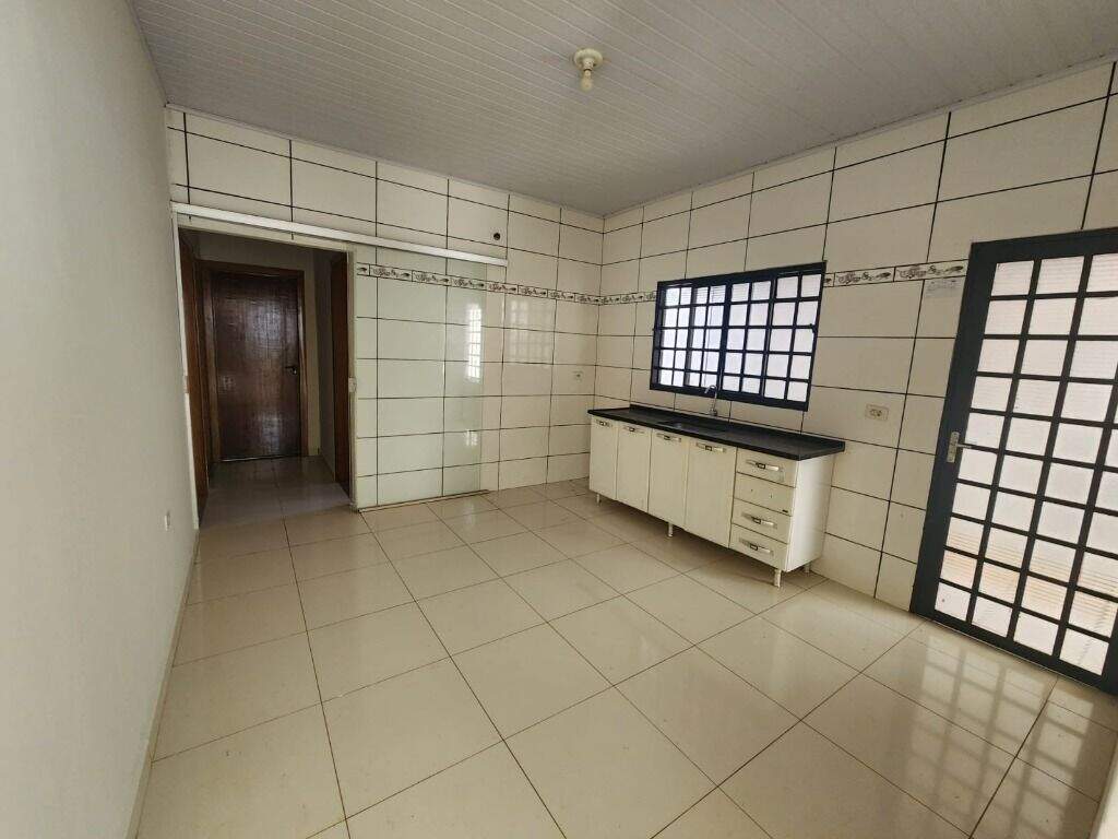 Casa para aluguel no Jardim das Oliveiras: 