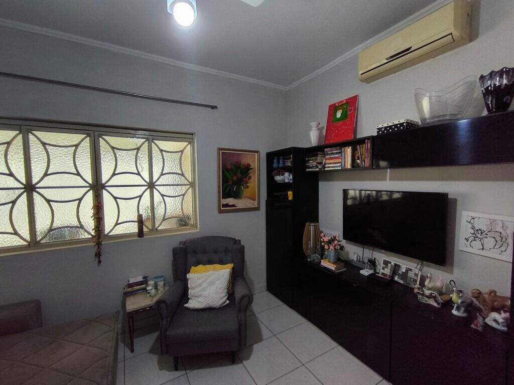 Casa à venda no Centro: 