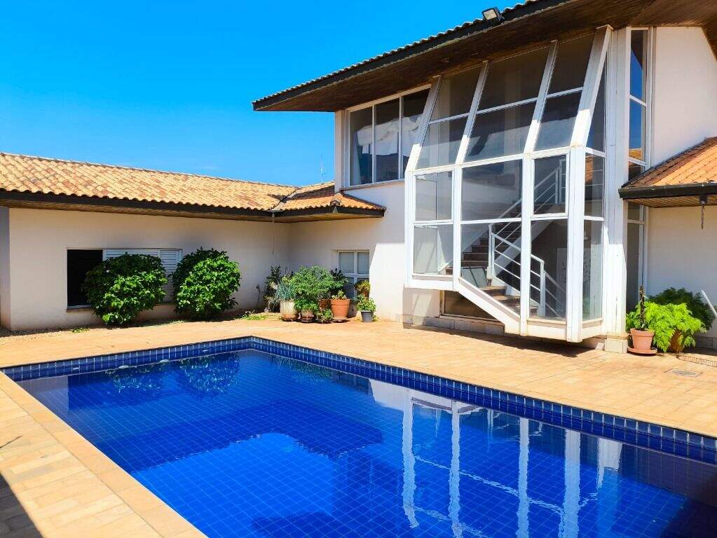 Casa à venda no Centro: 