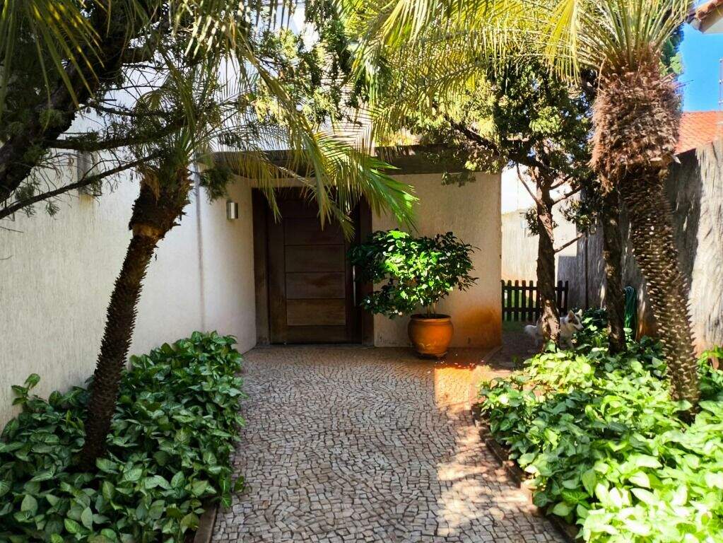 Casa à venda no Centro: 