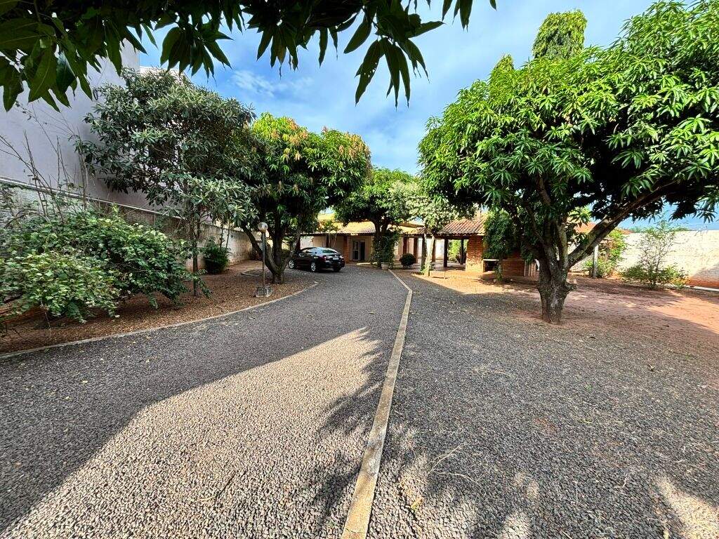 Casa à venda no Centro: 