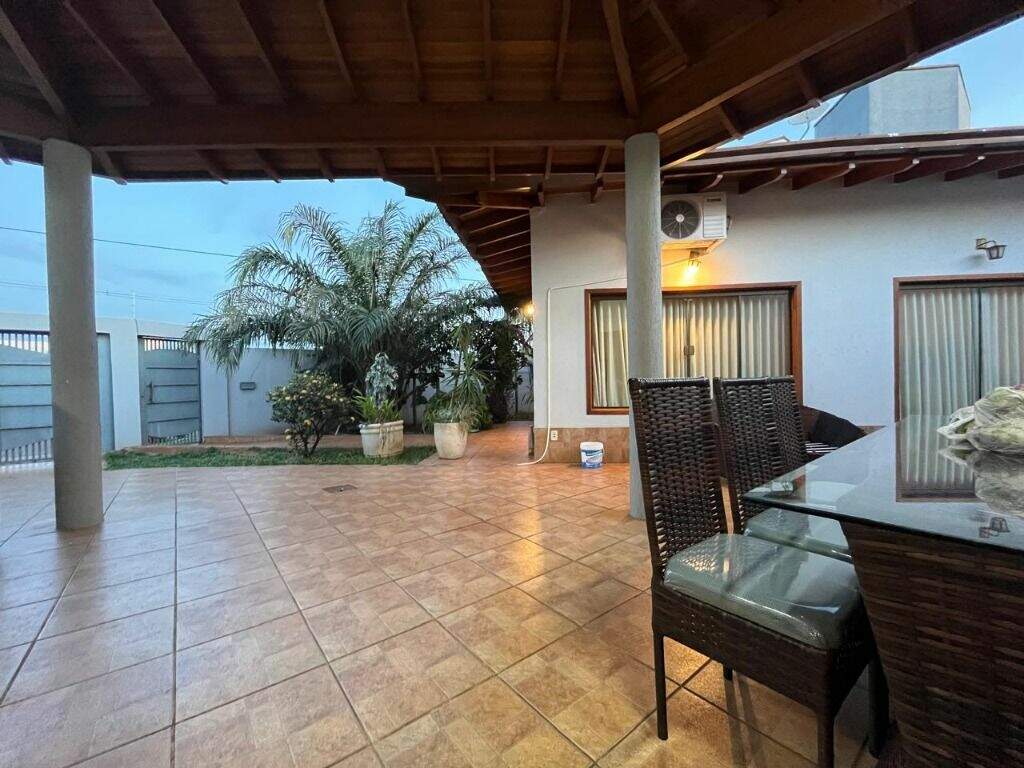Casa à venda no Ipê: 