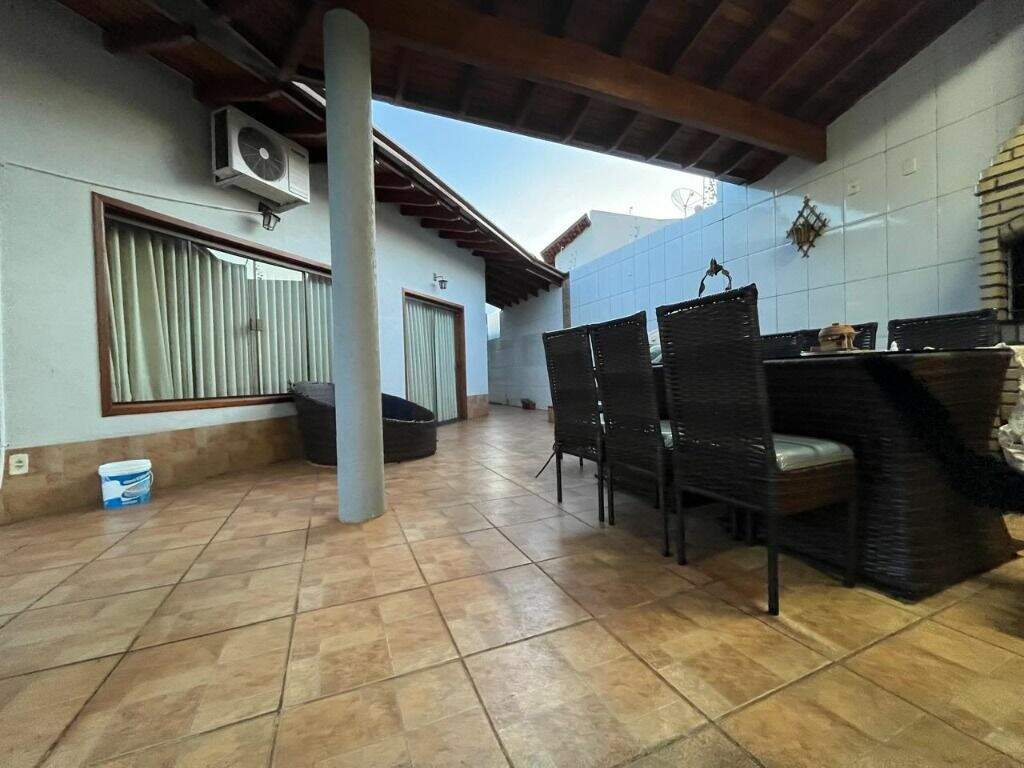 Casa à venda no Ipê: 