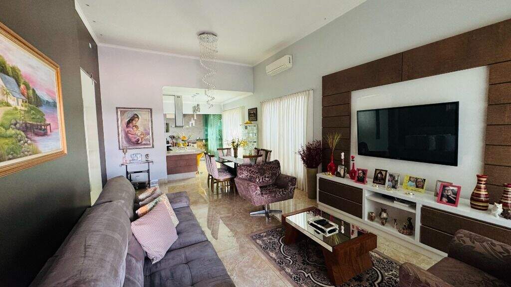 Casa para aluguel no Centro: 