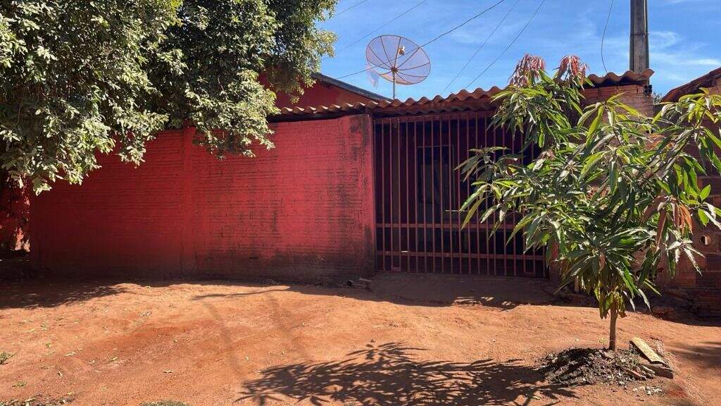 Casa à venda no Conjunto Habitacional Imperial: 