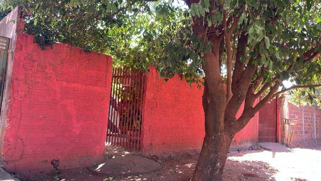 Casa à venda no Conjunto Habitacional Imperial: 