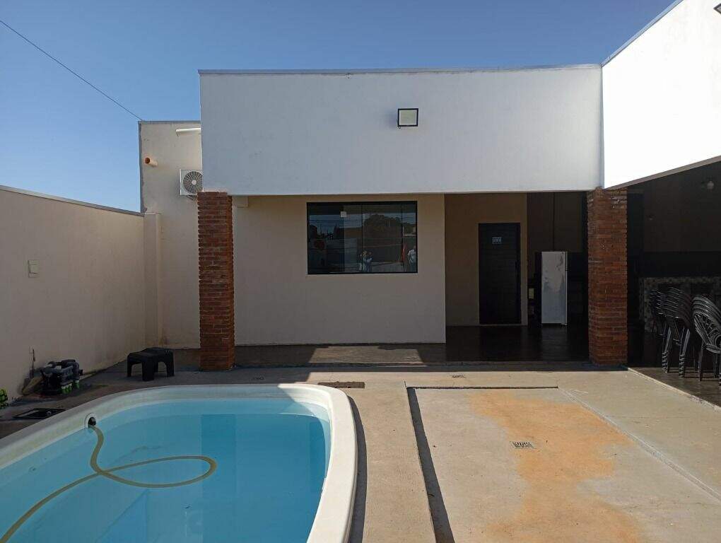 Casa à venda no Loteamento Montanini: 