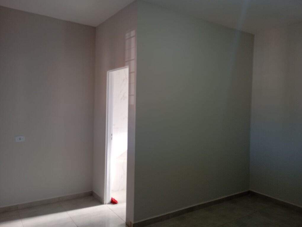 Casa à venda no Jardim Das Violetas: 