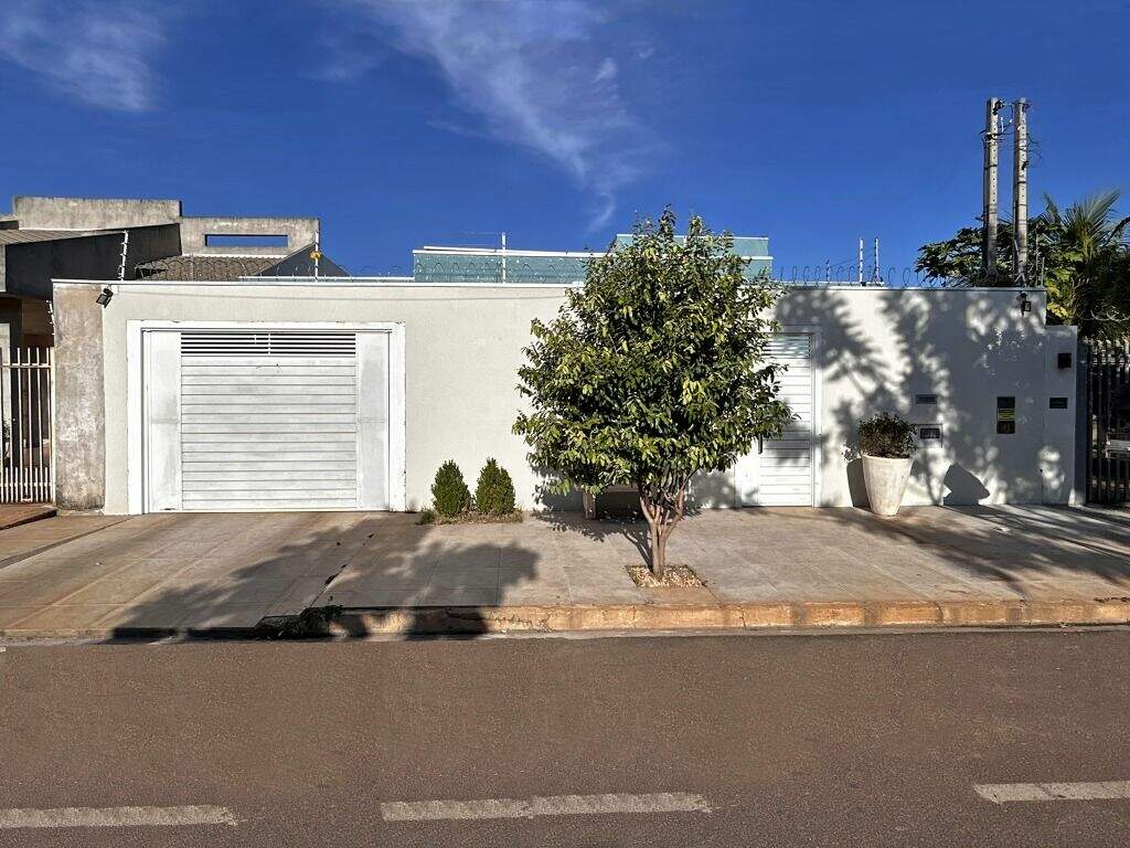 Casa à venda no Ipê: 