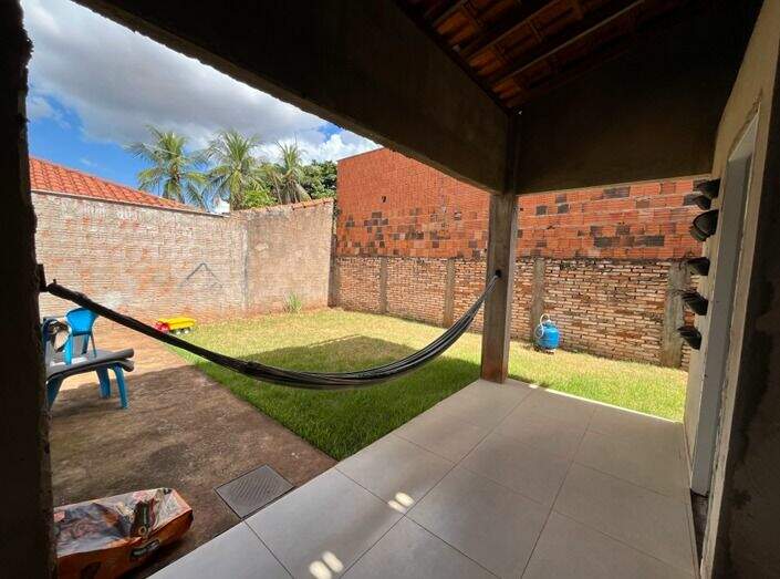 Casa à venda no Jardim Dourados: 