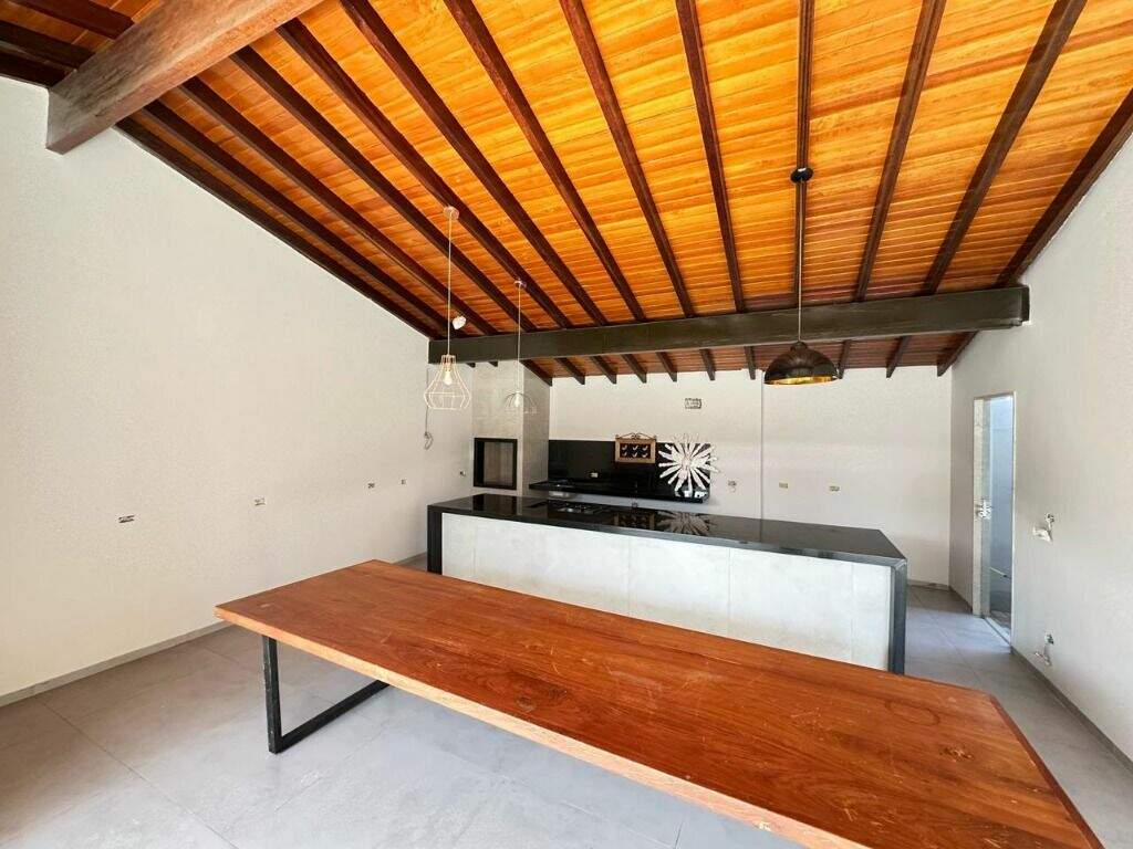 Casa à venda no Jardim das Américas: 