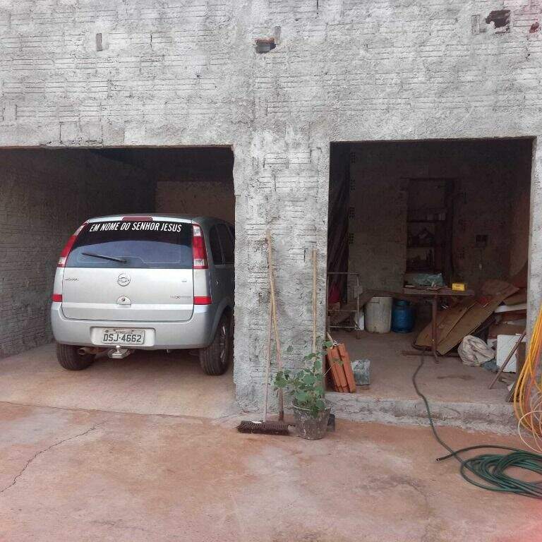 Casa à venda no Jardim Das Violetas: 