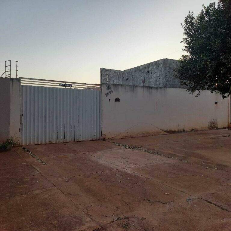 Casa à venda no Jardim Das Violetas: 