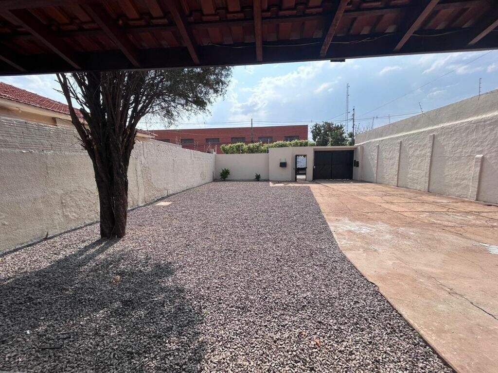 Casa à venda no Santos Dumont: 