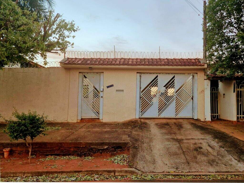 Casa à venda no Jardim Cangalha: 