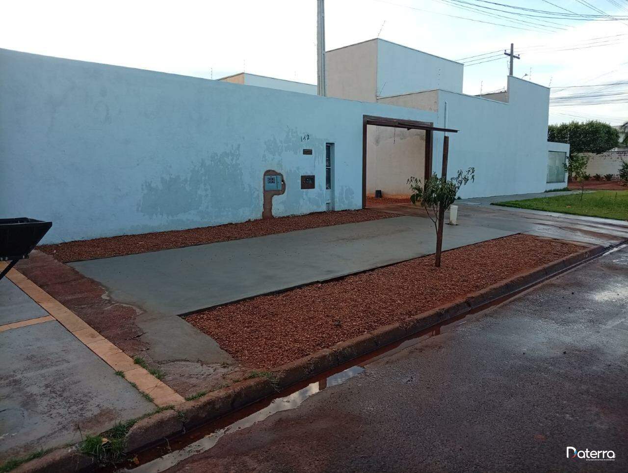 Casa à venda no Jardim dos Ipês I: 