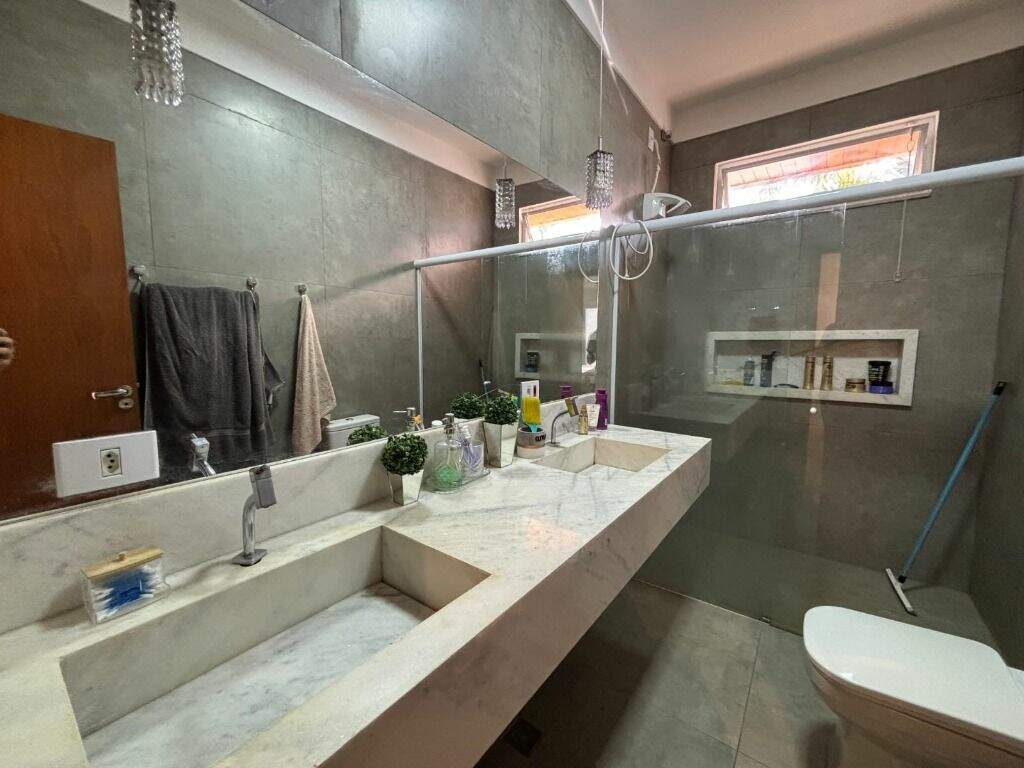 Casa à venda no Jupiá: 