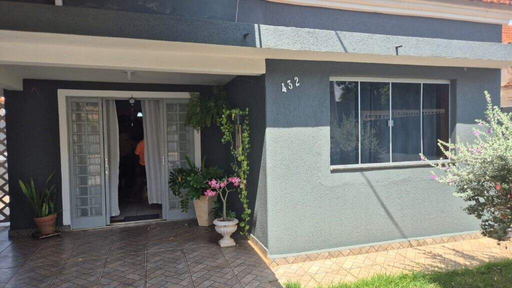 Casa à venda no Santos Dumont: 