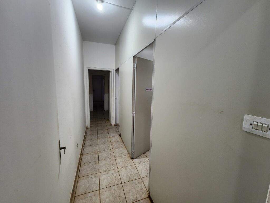 Casa à venda no Centro: 