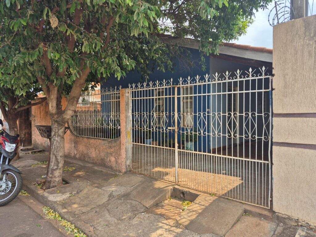 Casa à venda no Jardim Paranapunga: 