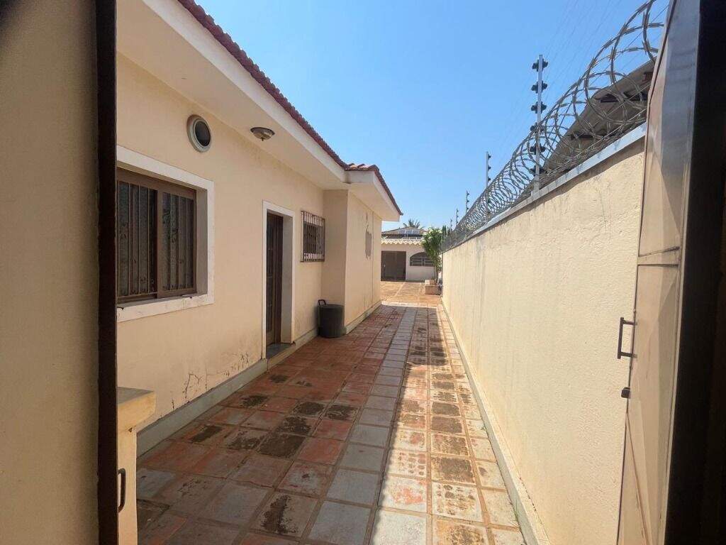 Casa à venda no Santos Dumont: 