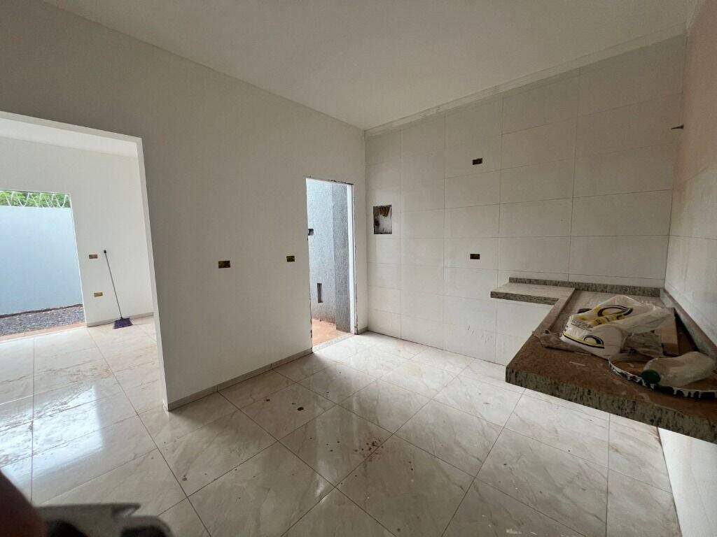 Casa à venda no Jardim Dourados: 
