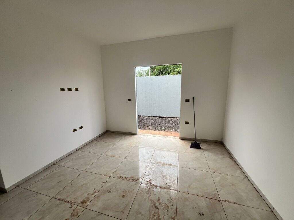 Casa à venda no Jardim Dourados: 