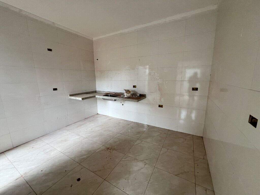 Casa à venda no Jardim Dourados: 