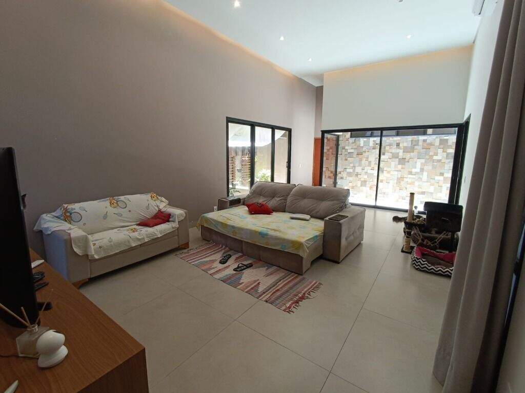 Casa à venda no Jupiá: 