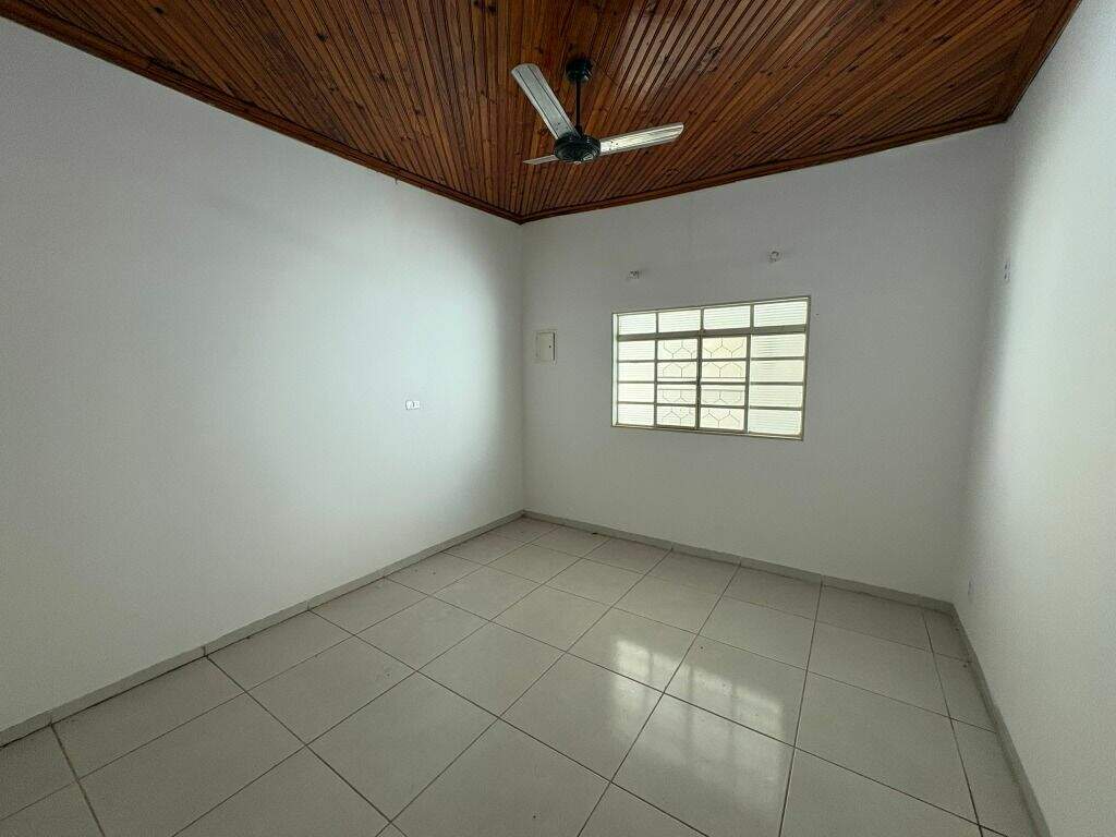 Casa à venda no Centro: 