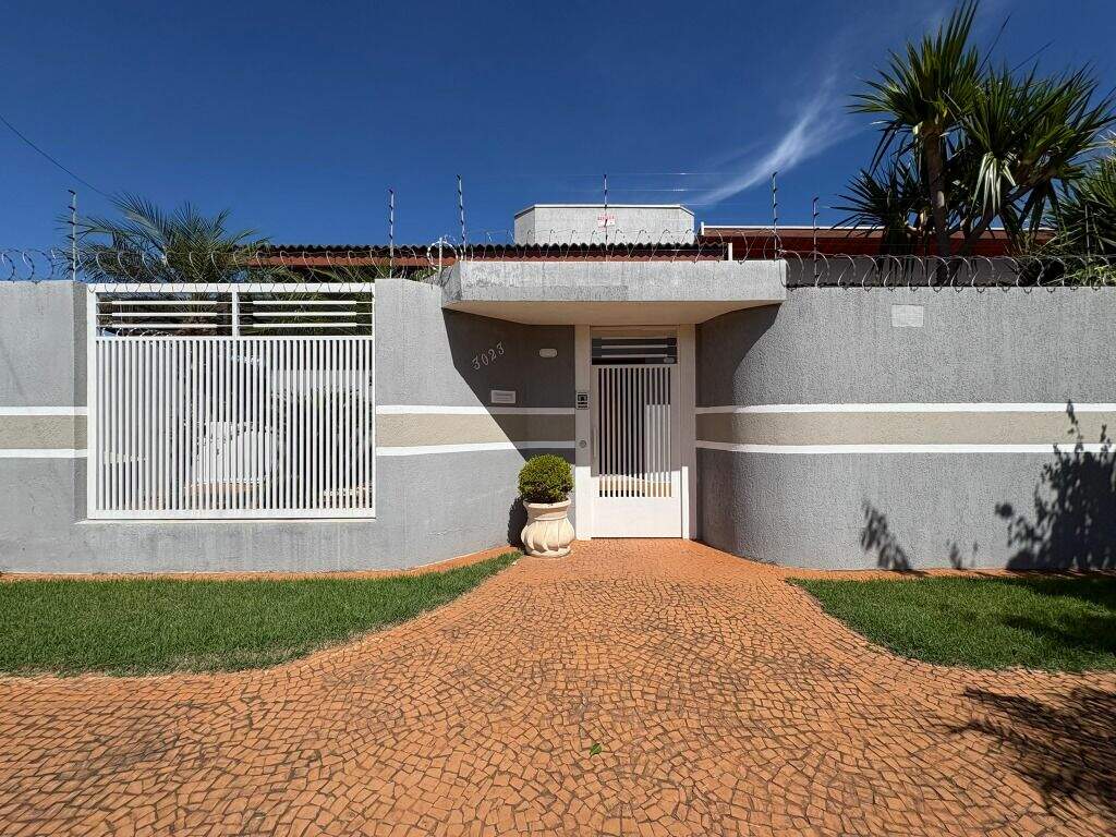 Casa à venda no Centro: 