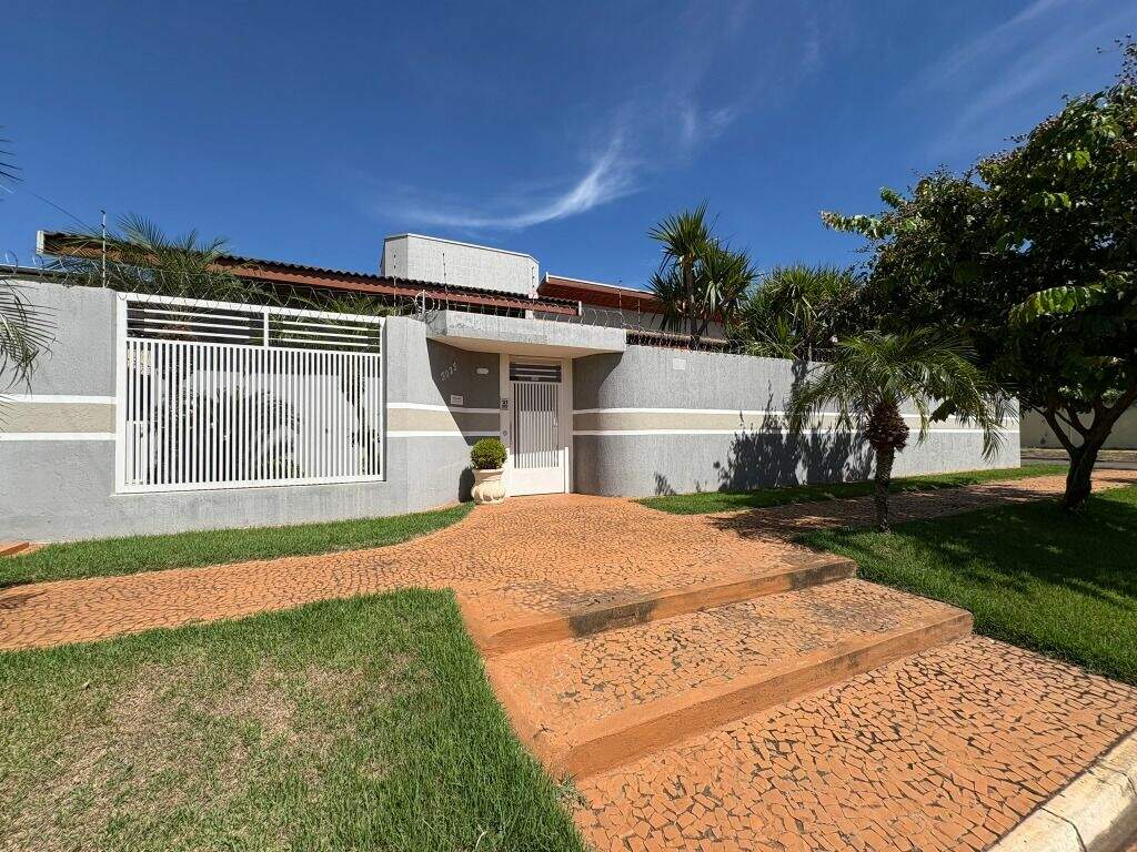 Casa à venda no Centro: 