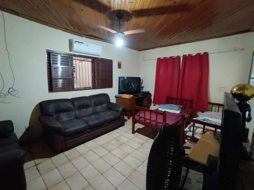 Casa à venda no Jardim Cangalha: 