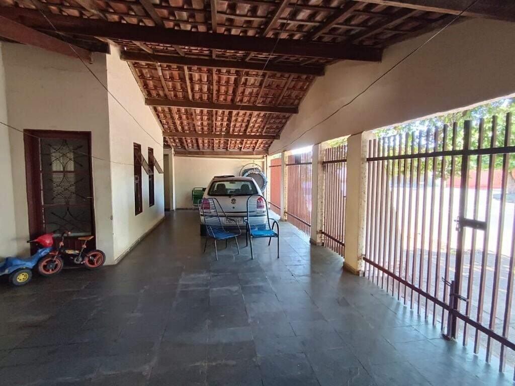 Casa à venda no Jardim Cangalha: 