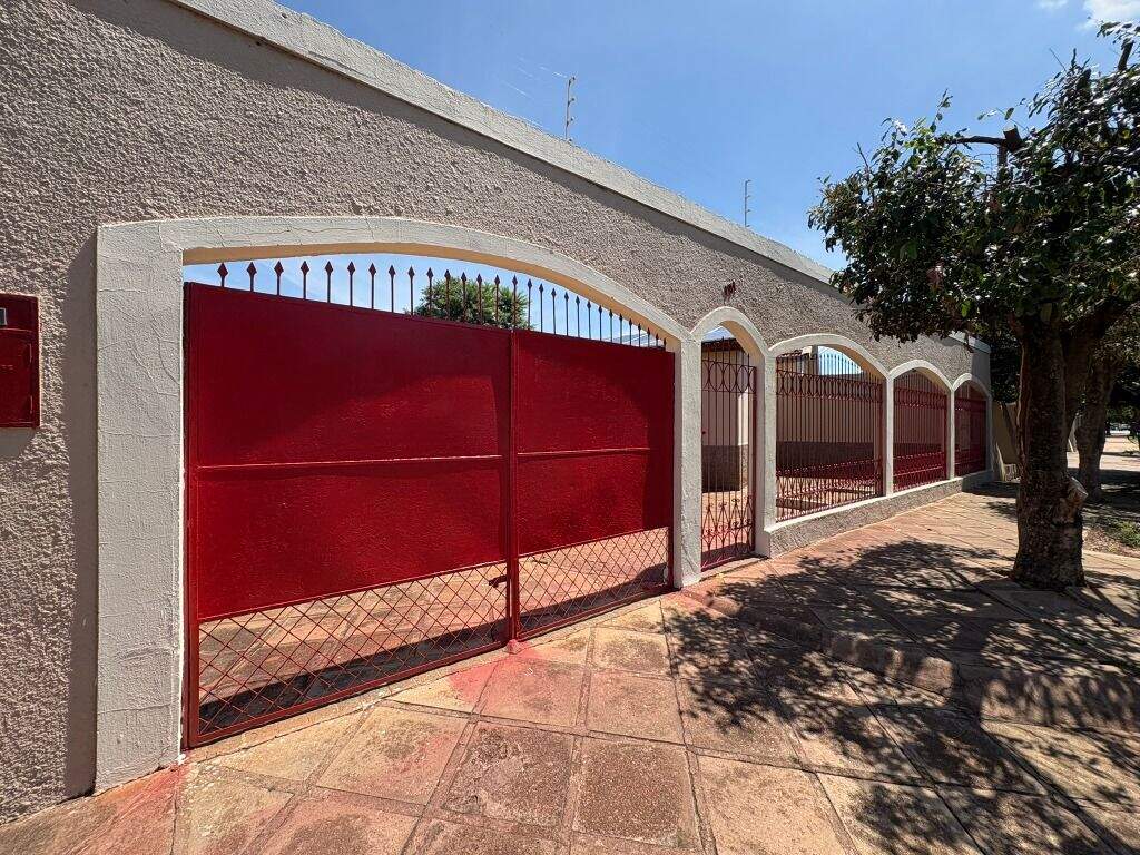 Casa para aluguel no Interlagos: 