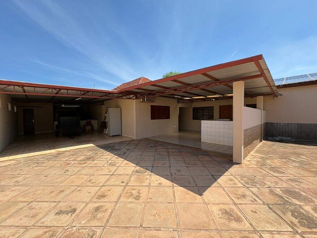 Casa para aluguel no Interlagos: 