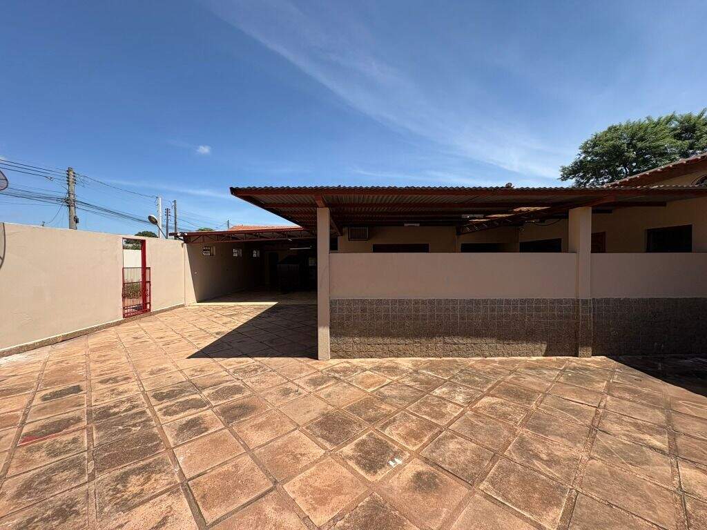Casa para aluguel no Interlagos: 