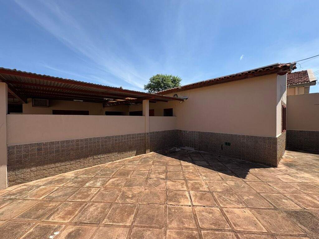 Casa para aluguel no Interlagos: 