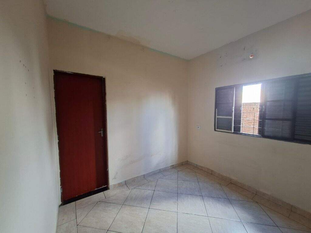 Casa à venda no Jardim Carandá: 
