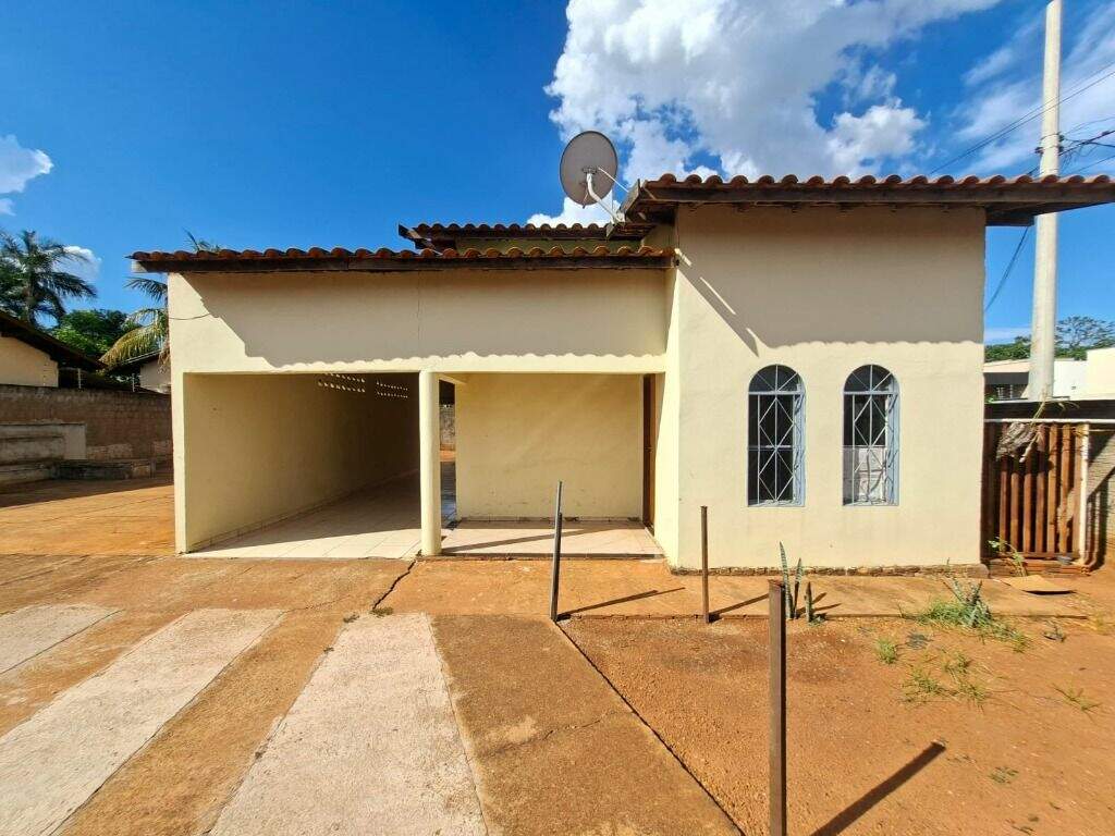Casa à venda no Jardim Carandá: 