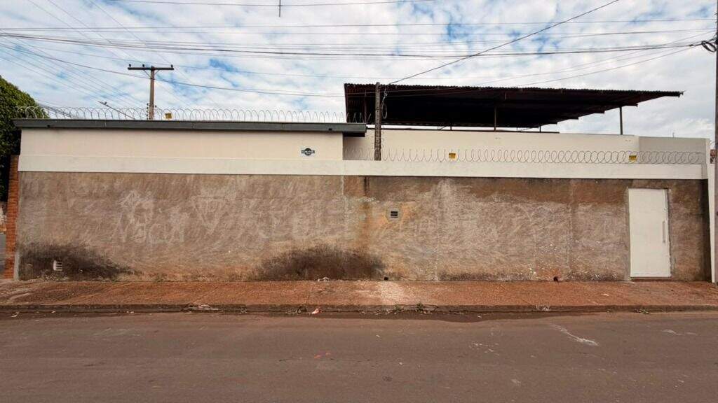 Casa à venda no Jardim Cangalha: 