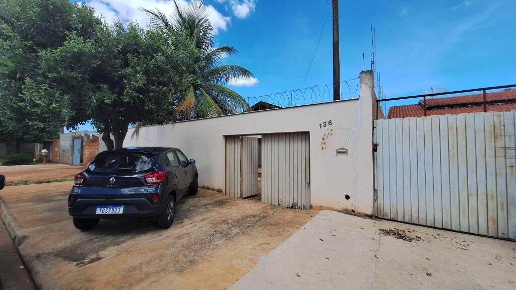Casa à venda no Jardim Carandá: 