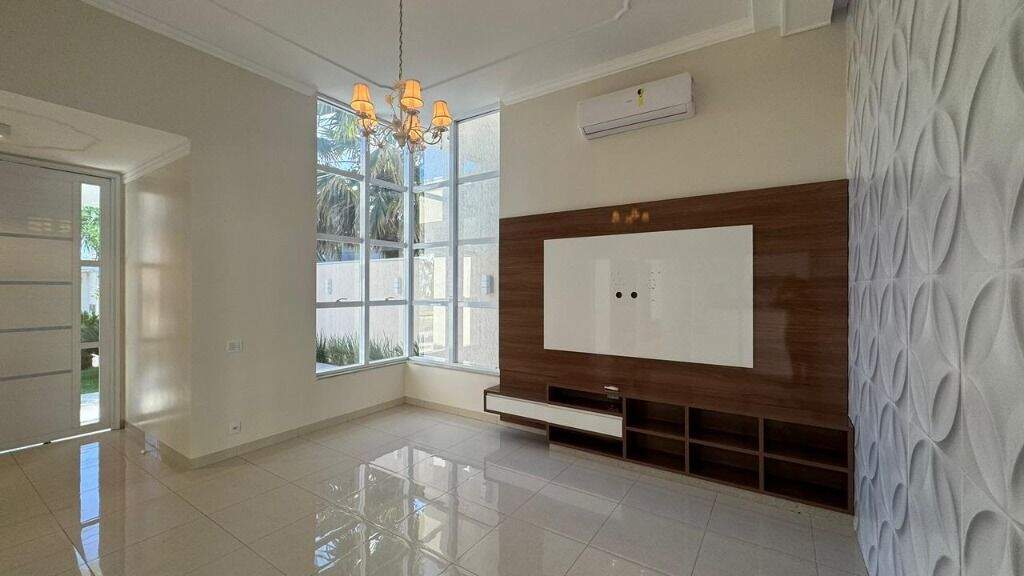 Casa para aluguel no Ipê: 