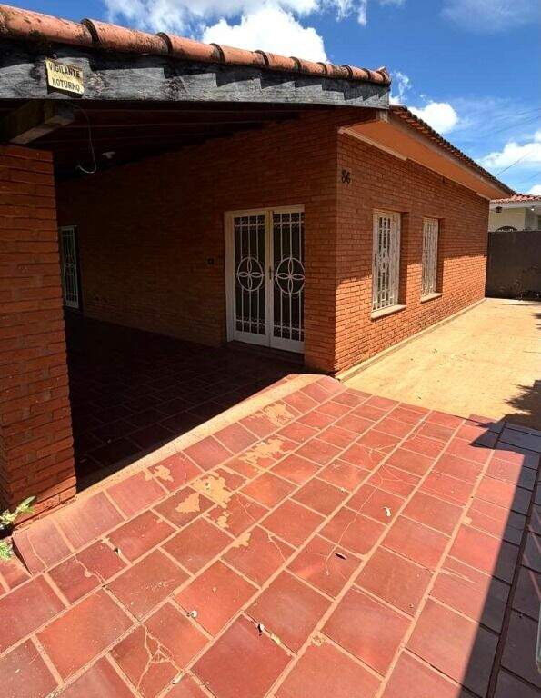 Casa para aluguel no Centro: 