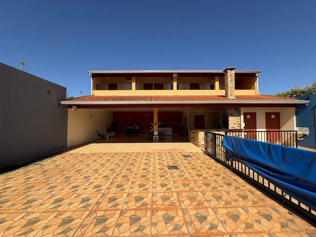 Casa à venda no Jardim Das Violetas: 