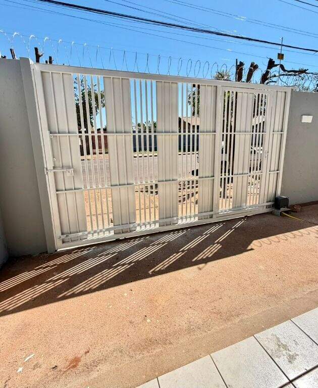 Casa para aluguel no Bairro Santos Dumont: 